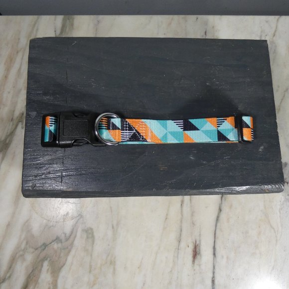 HOST PICK! NWT Nylon collar bright and colorful  M- 13-21" - Picture 3 of 7